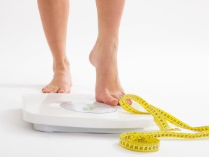 Почему вес не снижается при правильном питании и регулярных тренировках, а объёмы уходят